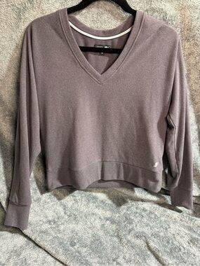 V-Neck Women's Sweater in Dusty Mauve - Lightweight Crew/Scoop Style
